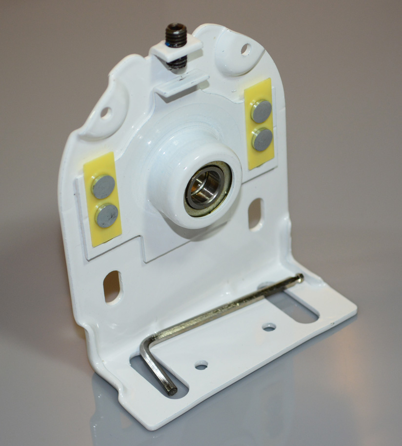 ZMC RS721 Adjustable Idler Bracket for ZMC and Somfy 10mm Idlers